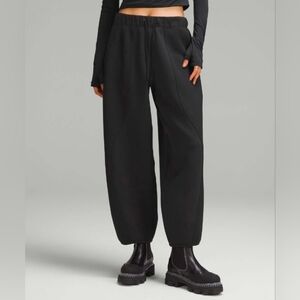 Lululemon Mixed Fabric Relaxed-Fit Tapered High-Rise Pant